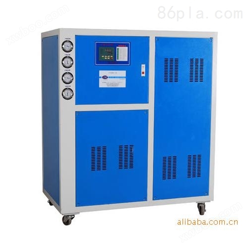[新品] 10HP箱型水冷式冷水机（CBE-31WLC）